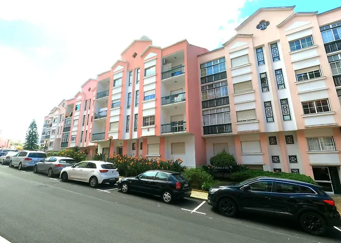 Oeiras, T2 Barcarena 公寓 *